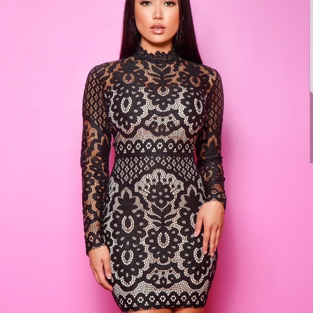 Lace dress only wore one time